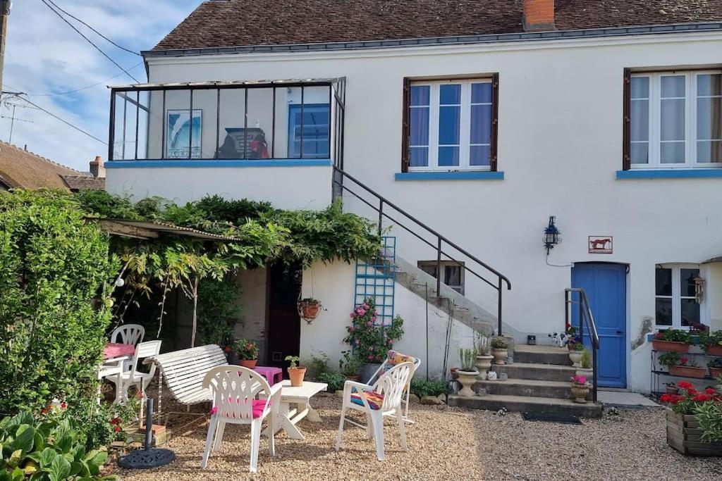 Les Noyers Monestois Entre Cher Et Canal De Berry Mennetou-sur-Cher Extérieur photo
