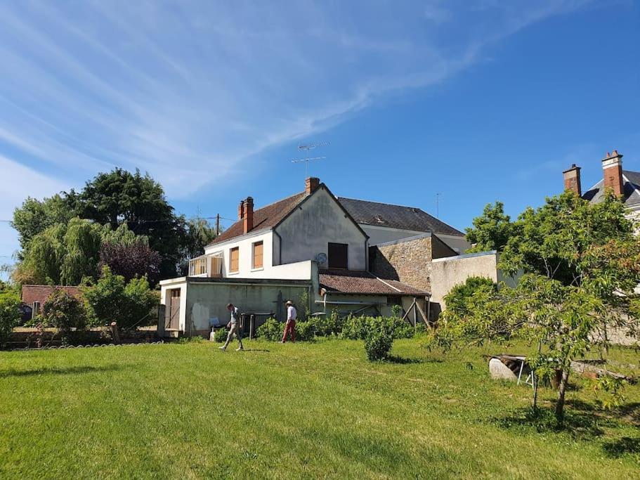 Les Noyers Monestois Entre Cher Et Canal De Berry Mennetou-sur-Cher Extérieur photo